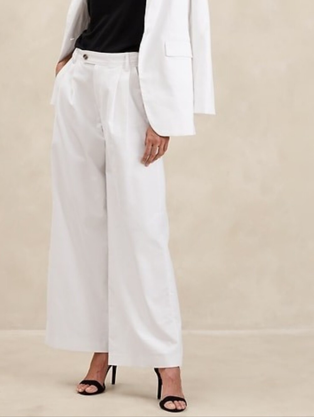 Banana Republic Factory Linen-Blend Wide-Leg Pleated Trouser